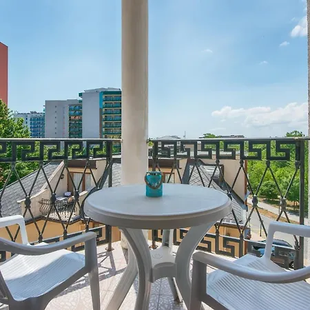 In Victoria Ξενοδοχείο με διαμερίσματα 2*